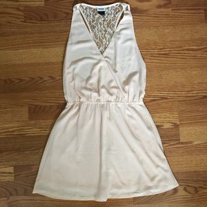 Tobi Lace Back Flowy Blush Dress